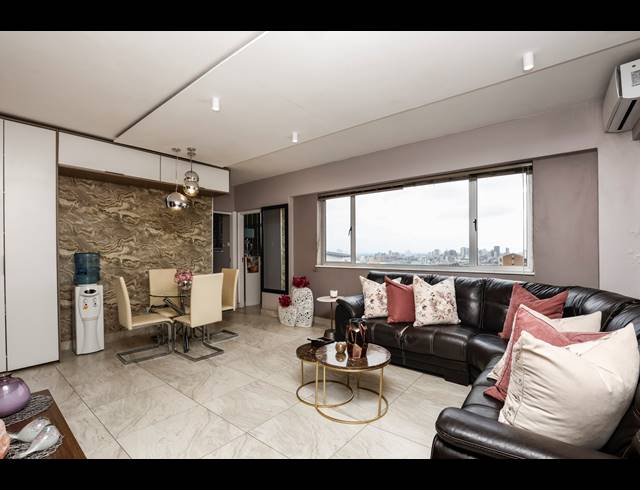 1.5 BEDROOM APARTMENT FOR SALE IN GLENWOOD